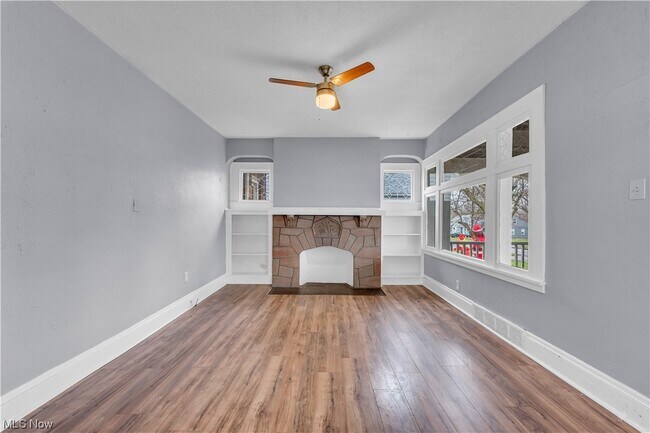 Building Photo - 17604 Mapleboro Ave