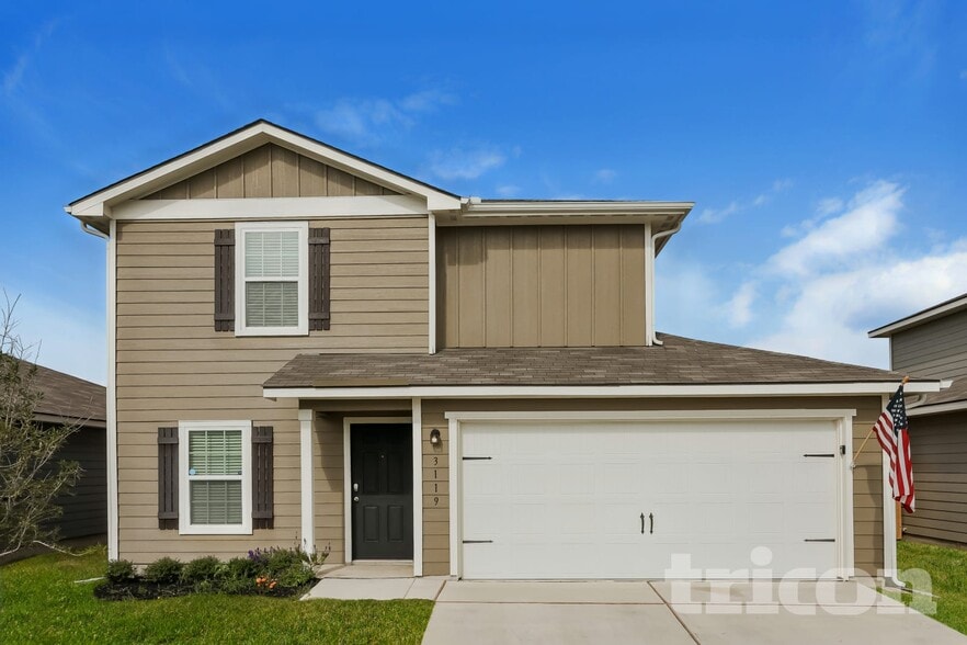 Primary Photo - 3119 Gilbert Garden