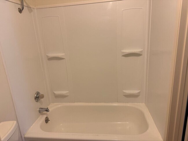 Building Photo - Gorgeous South Natomas Condo