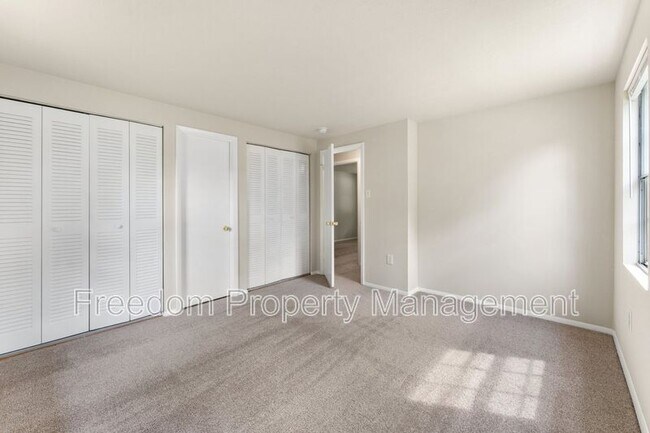 Building Photo - 2516 Tabor Ct