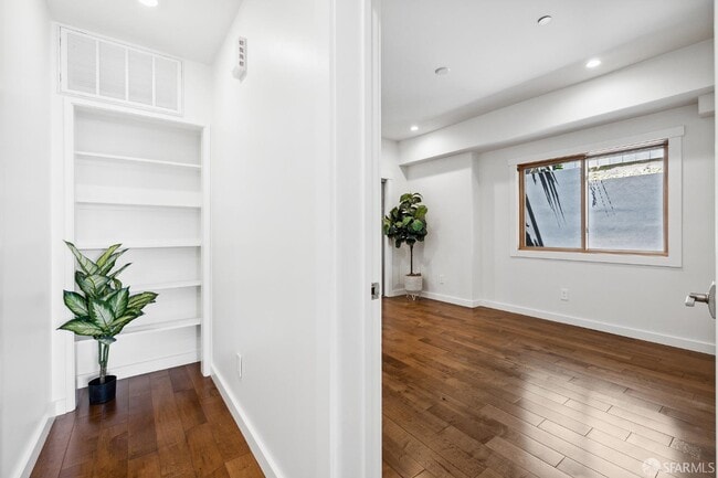 Building Photo - 316 Humboldt Rd