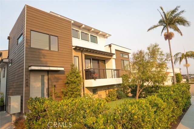 Building Photo - 1825 11th St