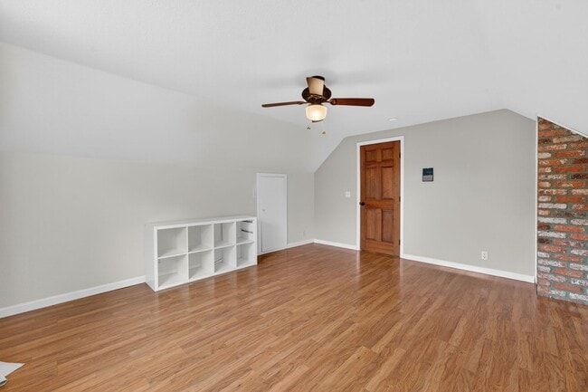 Building Photo - 420 Colusa Pl