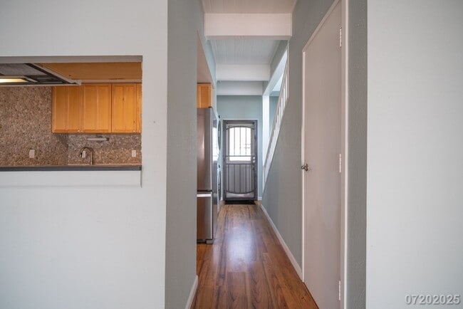 Building Photo - 2bd / 1.5ba / 2 parking Condo in Mililani ...
