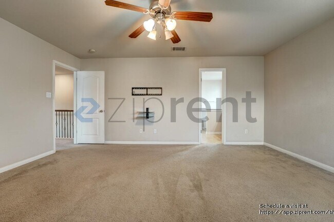 Building Photo - 706 Green Vista Ct