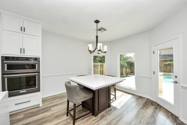 Building Photo - 11207 Satin Tail Ln