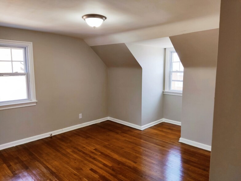 Building Photo - 1516 Wilmar Rd
