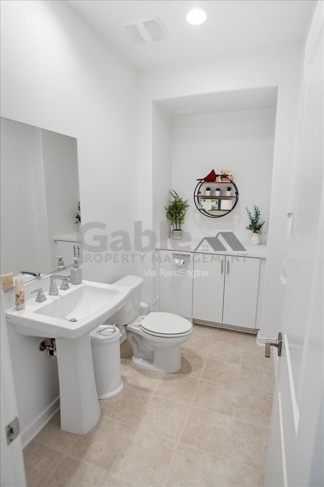 Building Photo - 17952 Spire Ct