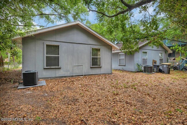 Building Photo - 850 Spearing St