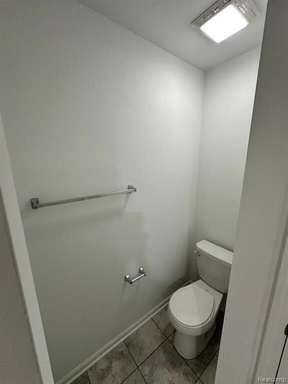 Building Photo - 9153 Dogwood Ln