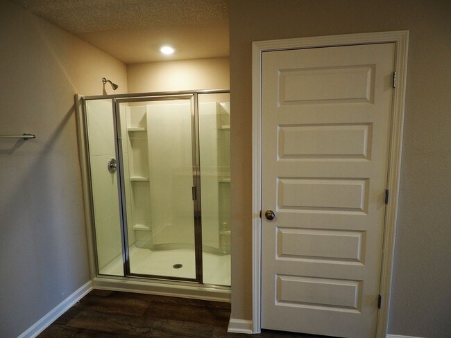 Building Photo - 4 bedroom home in Foley