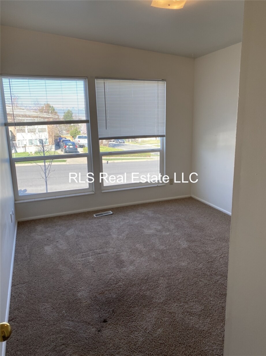 Building Photo - 8705 S Altair Drive