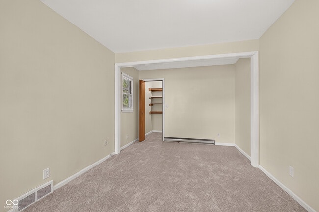Building Photo - 3916 W 96th St