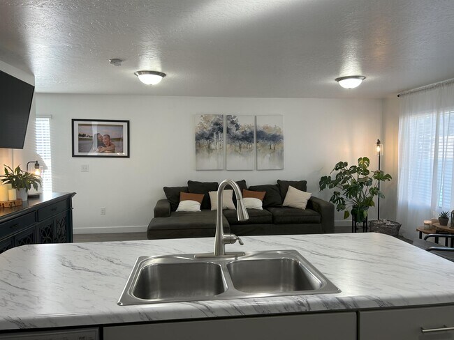 Building Photo - 14918 Beckenbauer Ave