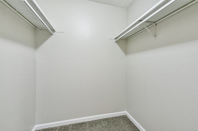 Building Photo - 2501 Gulf Fwy