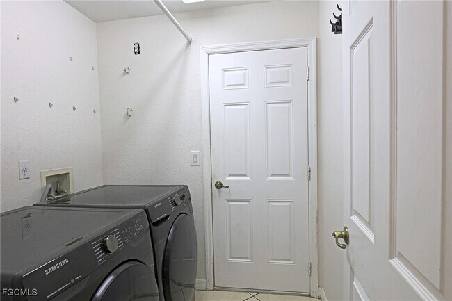 Building Photo - 11565 Plantation Preserve Cir S