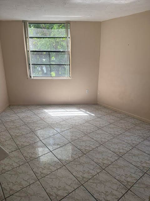 Building Photo - 9440 Fontainebleau Blvd