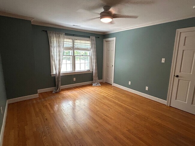 Building Photo - 5 Bed | 3.5 Bath House in Raleigh