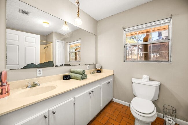 Building Photo - 139 Nantachie Dam