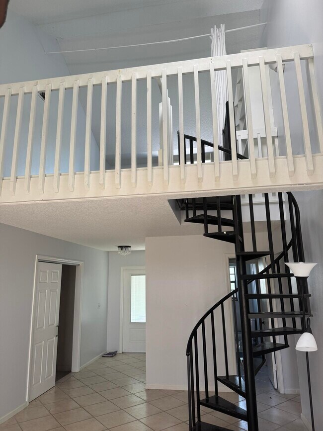 Building Photo - 121 Beaumont Ln