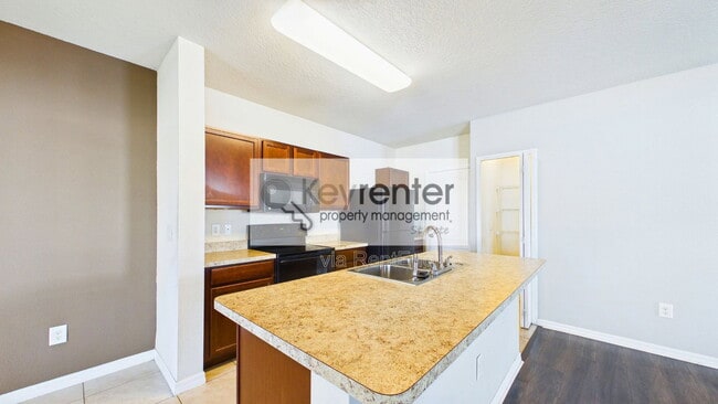 Building Photo - 14517 Dunrobin Dr