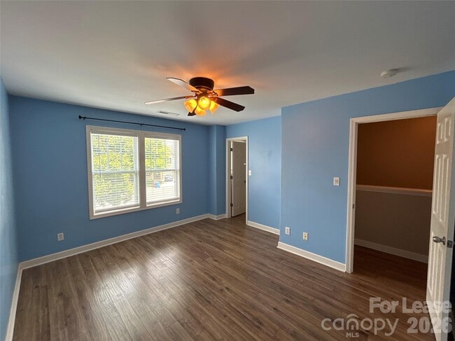 Building Photo - 4406 Overbecks Ln