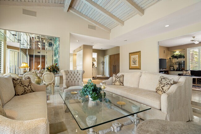 Building Photo - 45640 Rancho Palmeras Dr