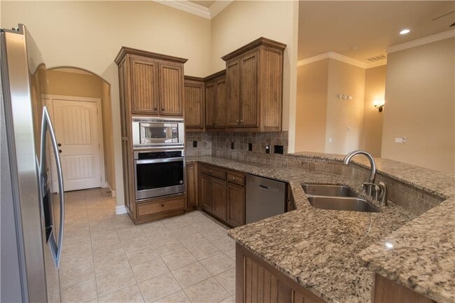 Building Photo - 6503 S 34th St