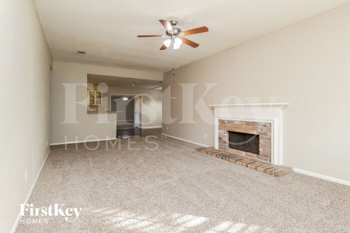 Building Photo - 22626 Guardsman Ln