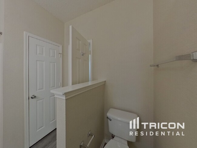 Building Photo - 6300 Downeast Dr