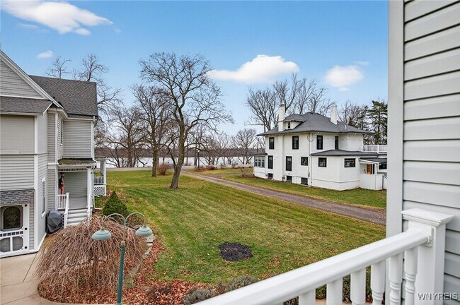 Building Photo - 3945 Lower River Rd