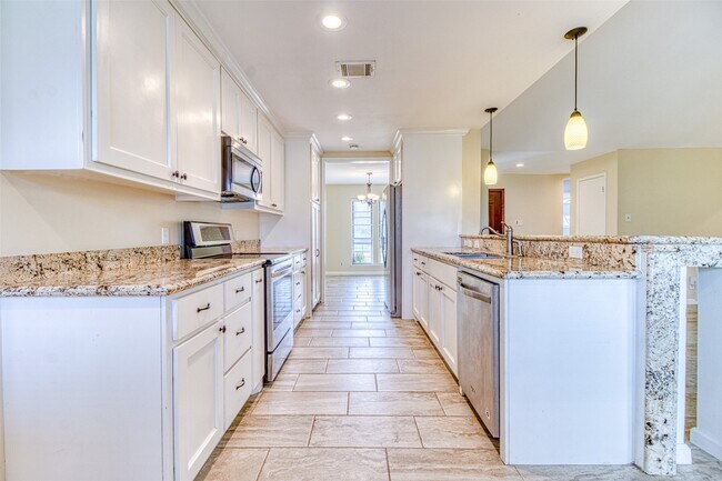 Building Photo - 22438 Coriander Dr