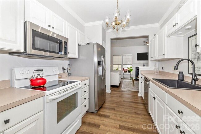 Building Photo - 4100 Christine Ln