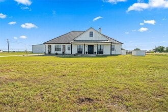 Building Photo - 251 Willow Moon Ranch Rd