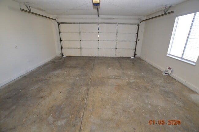 Building Photo - 1925 Ann Greta Dr