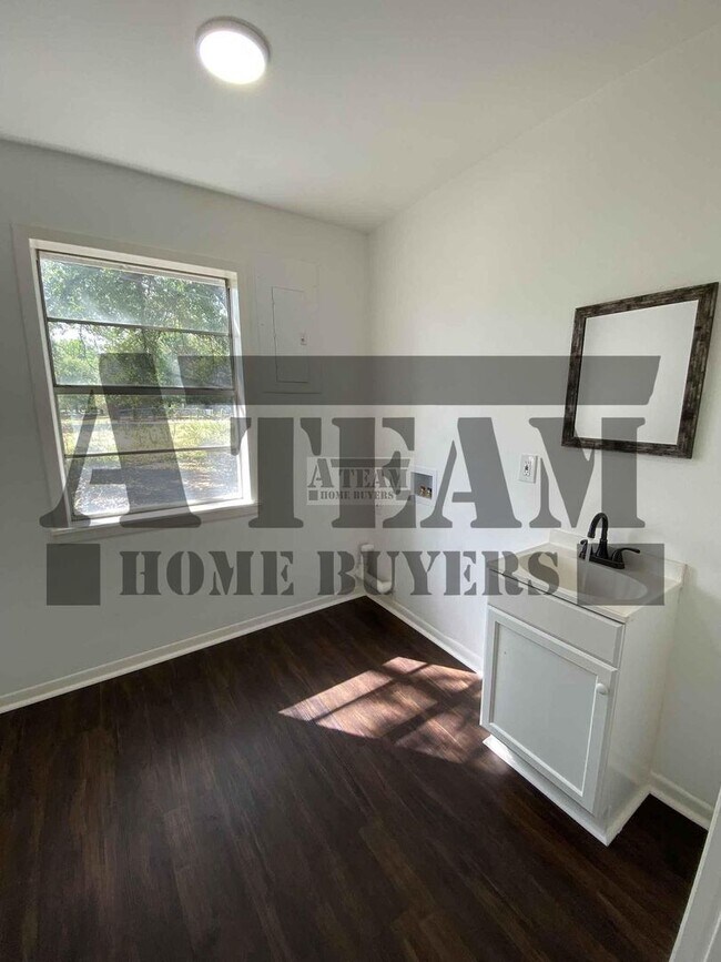 Building Photo - Very Cozy 3 Bed 1.5 Bath in Trinidad