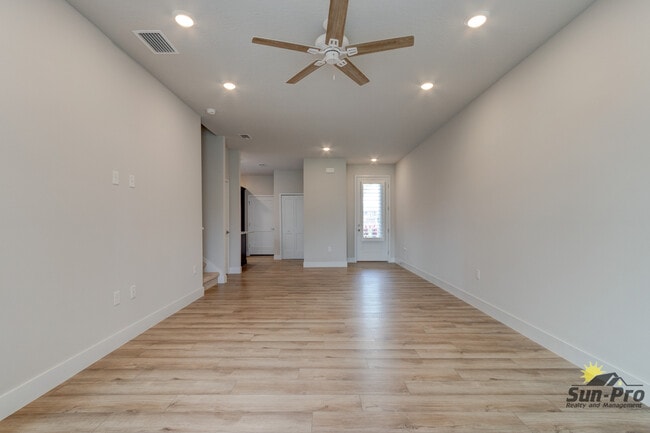 Building Photo - 3046 Isles Wy