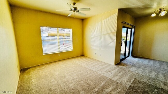 Building Photo - 45 Maleena Mesa St