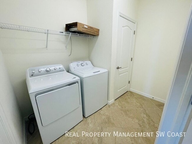 Building Photo - 14306 Vindel Cir