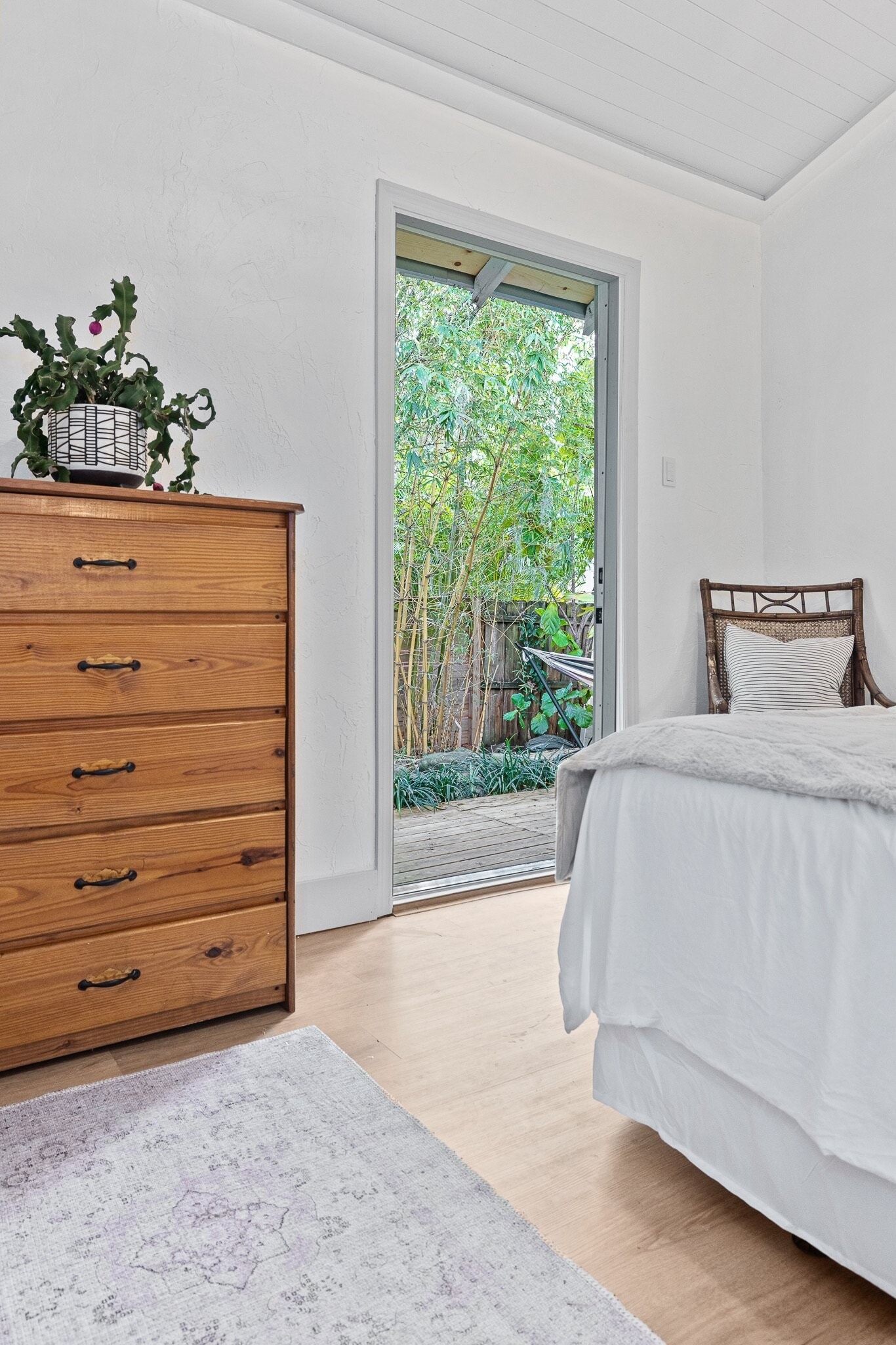 Building Photo - 511 41st Ave S