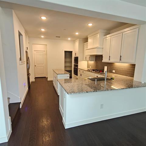 Building Photo - 1416 Navasota Trail