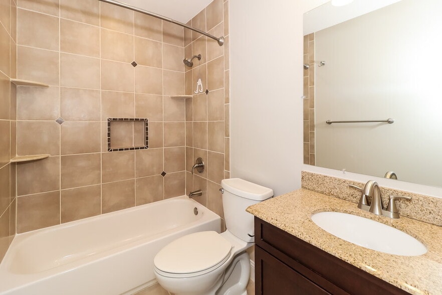 Building Photo - 140 Birch Rill Dr