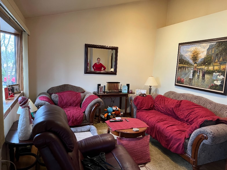 Building Photo - 15 Caldwell Rd