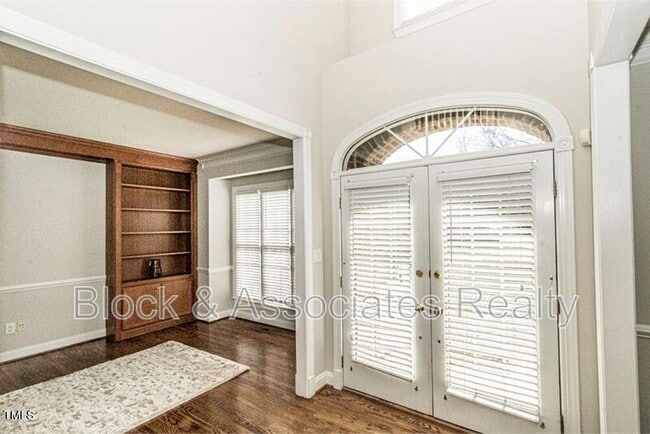 Building Photo - 9244 Palm Bay Cir