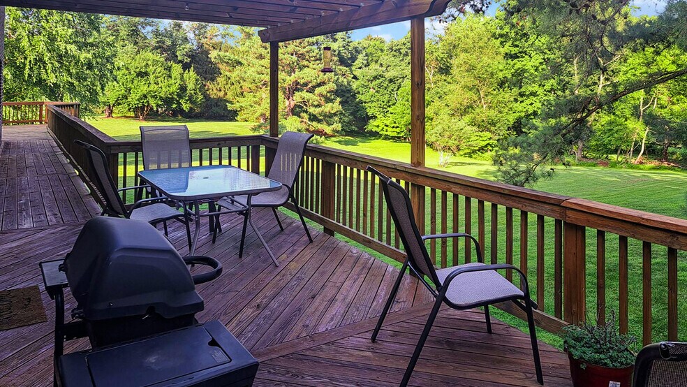 Building Photo - 6636 Isle of Skye Dr