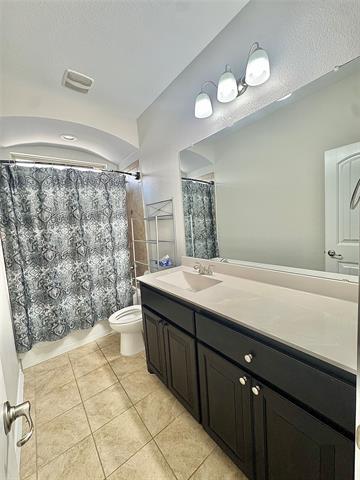 Building Photo - 204 Red Fox Ln