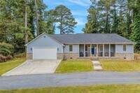 Building Photo - 2925 Dodson Dr