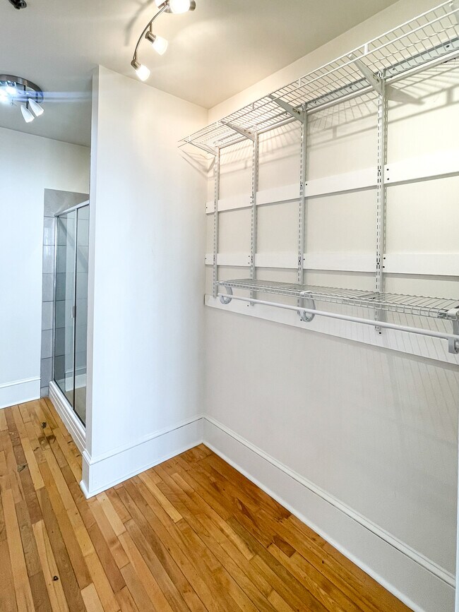 Building Photo - 505 Union Ave SW