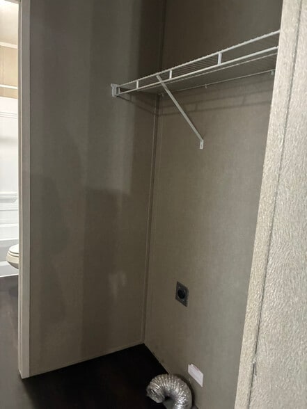 Building Photo - 4842 SW Topeka Blvd