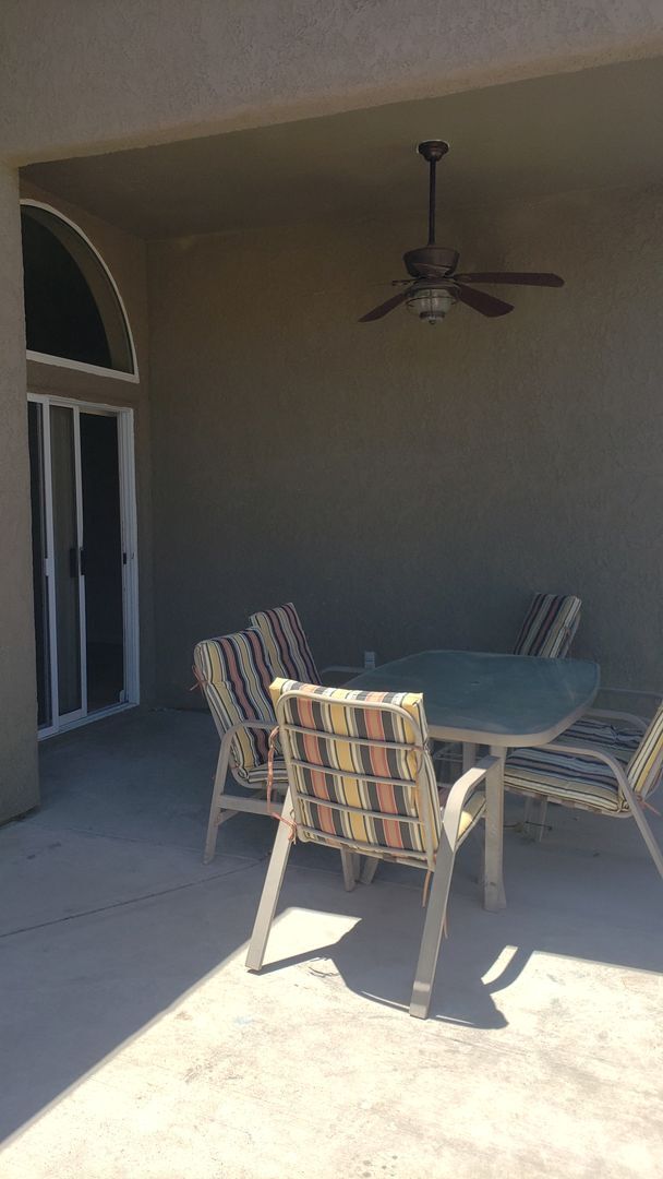 Building Photo - 1336 Vaquero Dr
